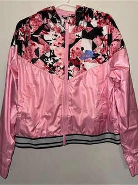 Nike Sportswear Windrunner Jacket Pink and Black Floral Girls Size Extra Large